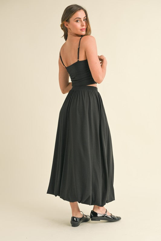 SLEEVELESS CROP TOP WITH BALLOON MAXI SKIRT