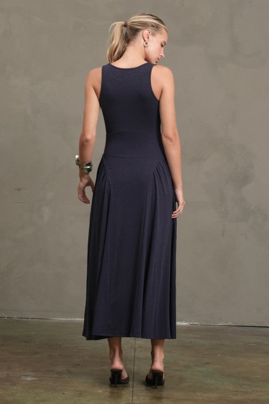 RIB KNIT PLEATED MAXI DRESS