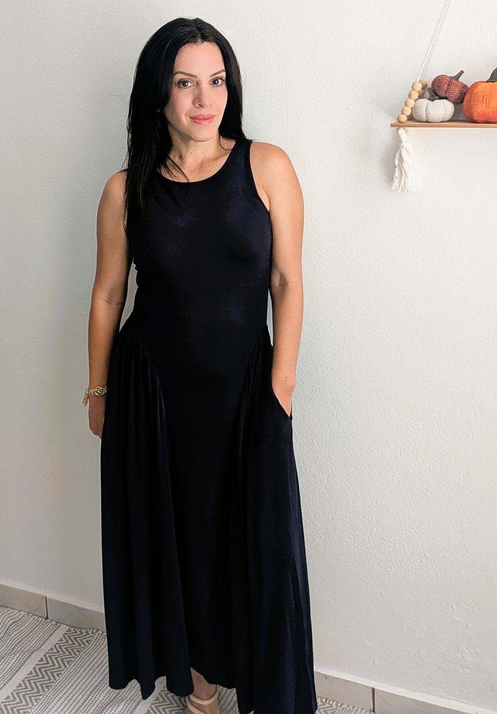 RIB KNIT PLEATED MAXI DRESS